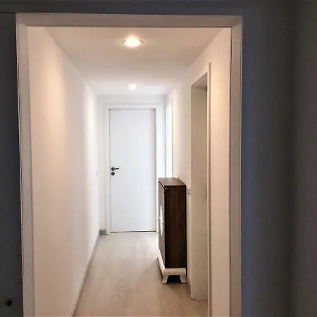Marina De Apartment